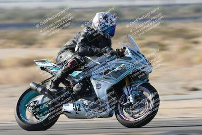 media/Dec-05-2025-CVMA Friday Practice (Fri) [[303bad9a84]]/4-Racer 4-Trackday 1/Session 2 (Turn 14)/